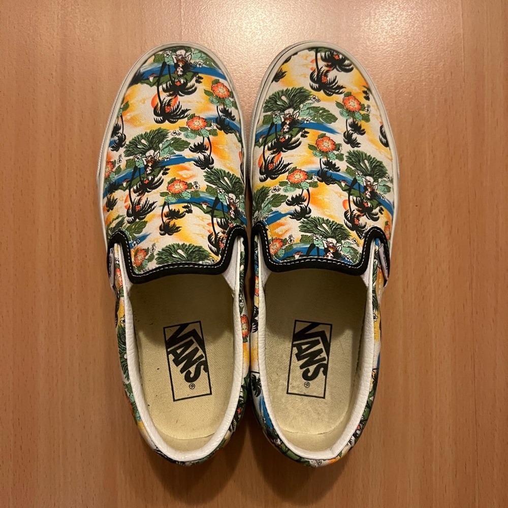 Vans Aloha Slip Ons Women’s size 7.5